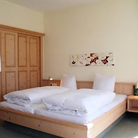 Landgasthof Gut Deutenhof Guest house 3*